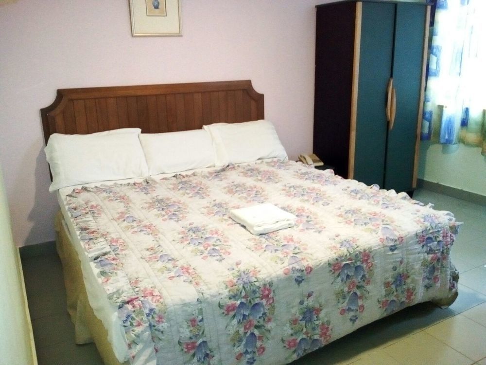 Oyo 89584 Hotel Sahara Kuala Kubu Bharu Ngoại thất bức ảnh
