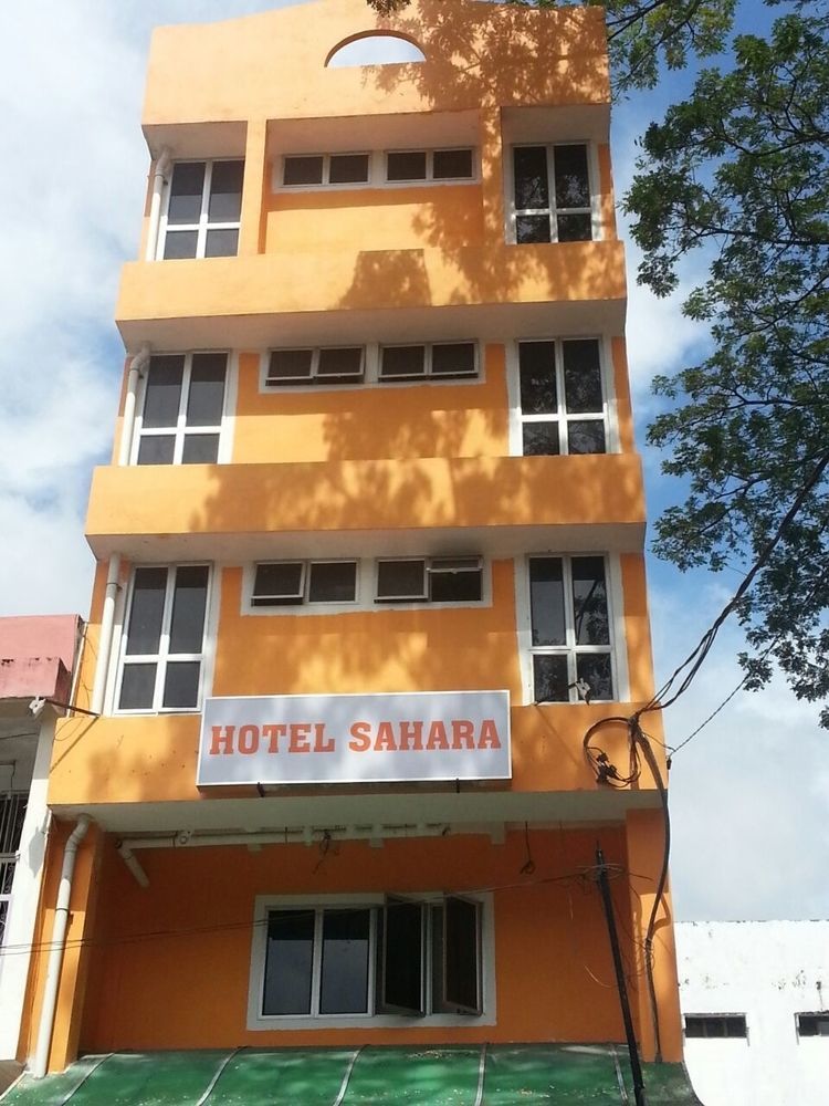 Oyo 89584 Hotel Sahara Kuala Kubu Bharu Ngoại thất bức ảnh