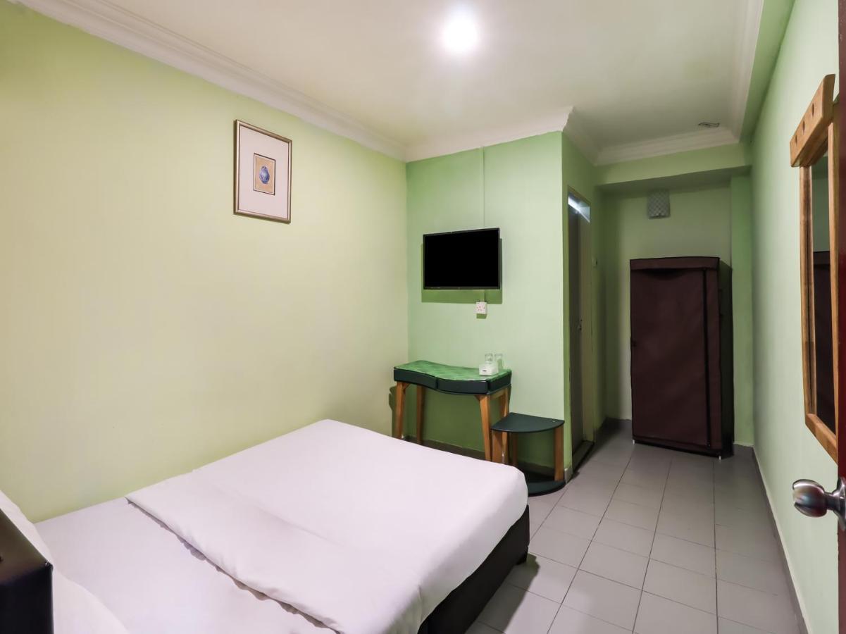 Oyo 89584 Hotel Sahara Kuala Kubu Bharu Ngoại thất bức ảnh